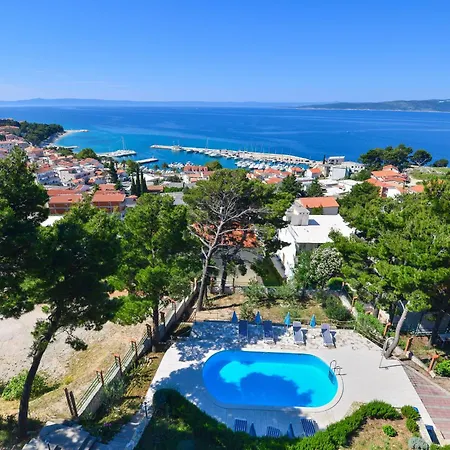 6 Apartament